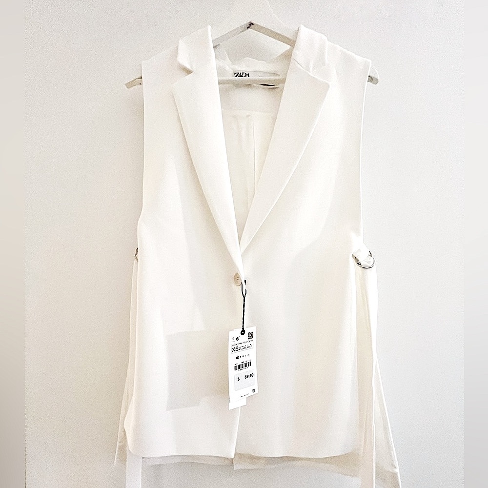 Brand New Chic Zara White V Neck Vest size XS